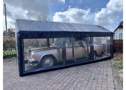 customer feedback picture on an inflatable car tent