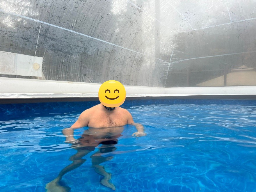 XiangHuiHe Inflatable Pool Dome in Action