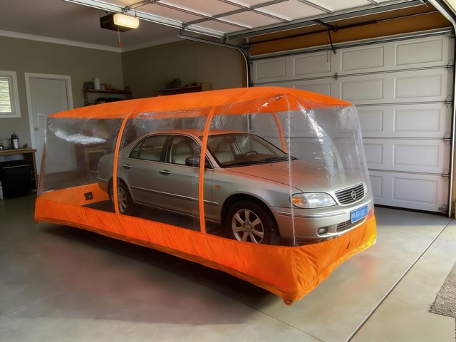 Premium Inflatable Car Capsule