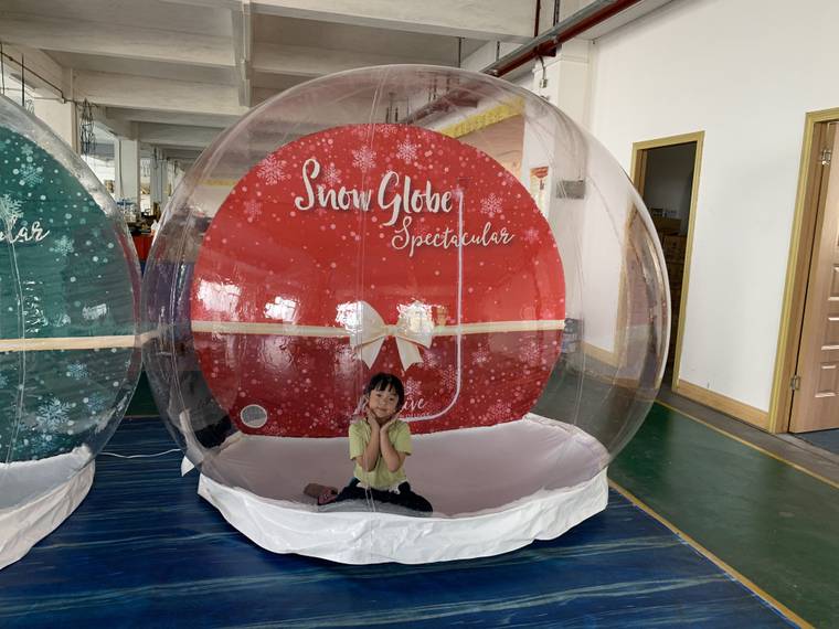 Outdoor Inflatable Christmas Snow Globe