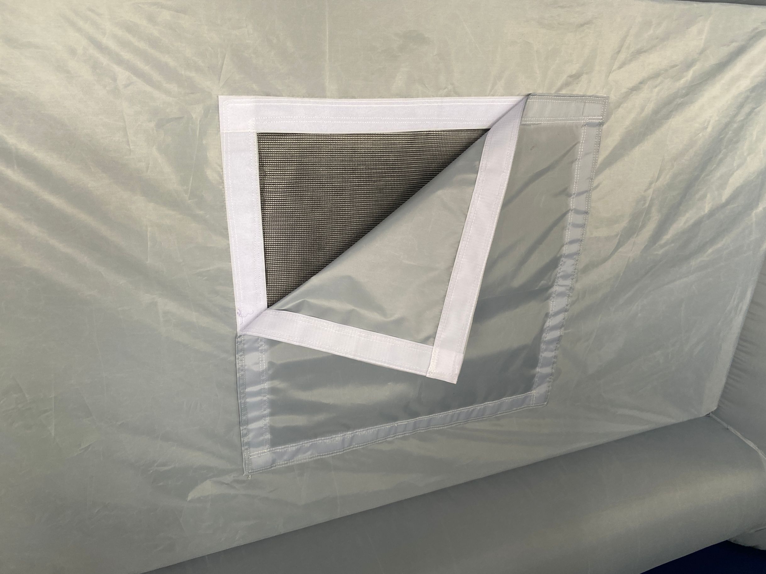 ​​portable spray booth​