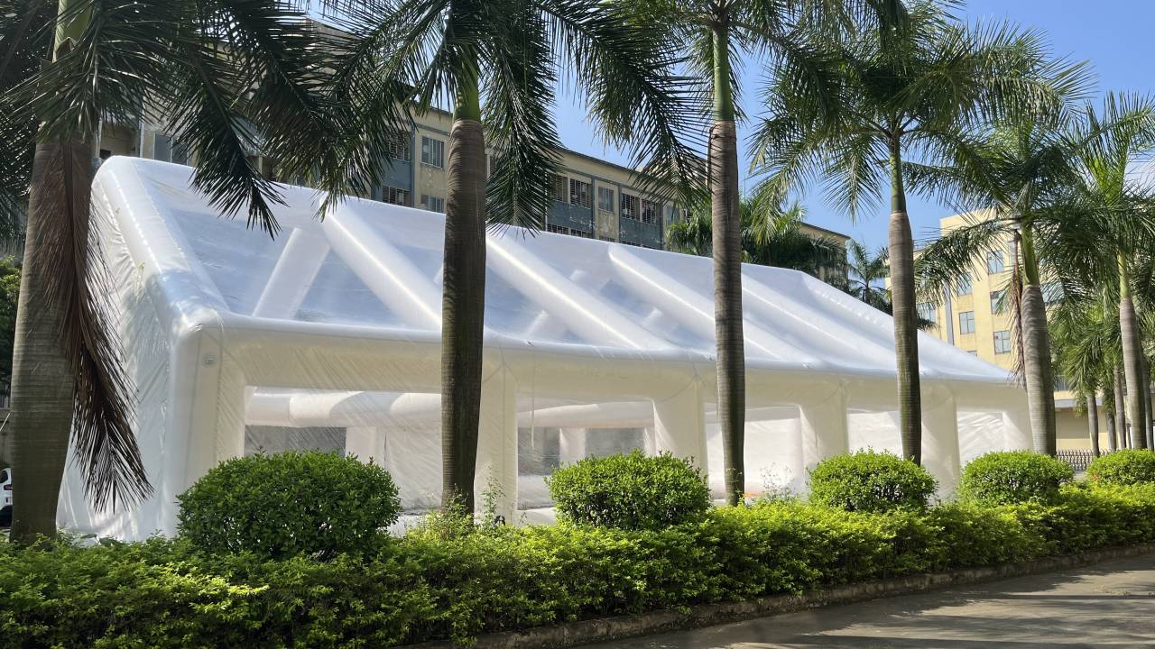PVC inflatable shelter