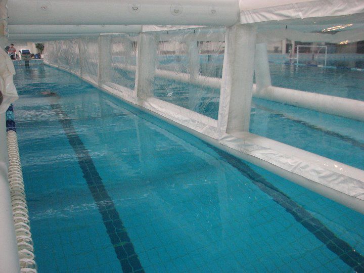 Swimming training tent at simulated altitude