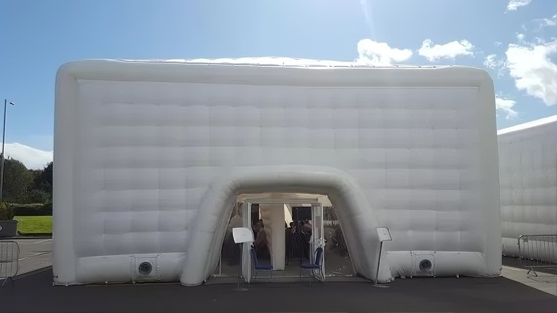 Pop-Up Inflatable Store