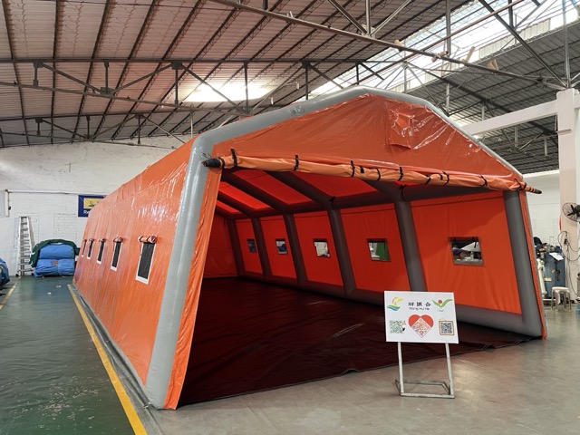 Inflatable tactical center