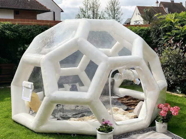 Football Structure Hotel Room Style Igloo Tent